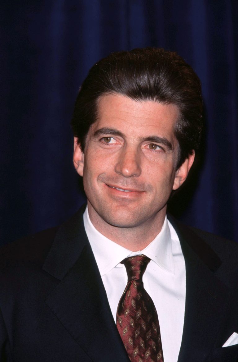 FamousPeopleFacts - John F. Kennedy Jr.