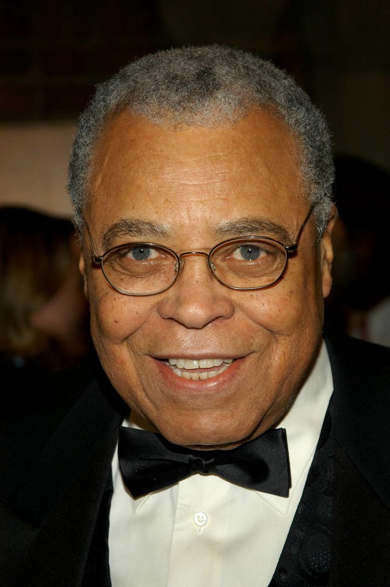 FamousPeopleFacts - James Earl Jones