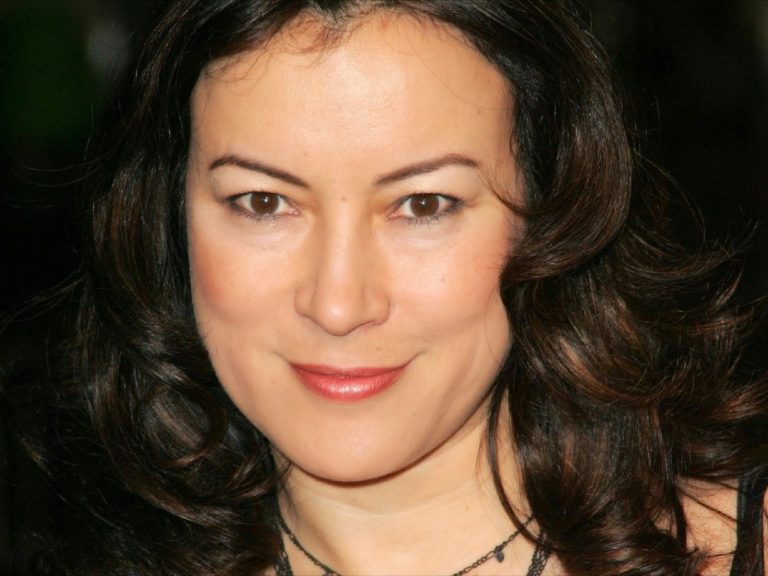 FamousPeopleFacts - Jennifer Tilly