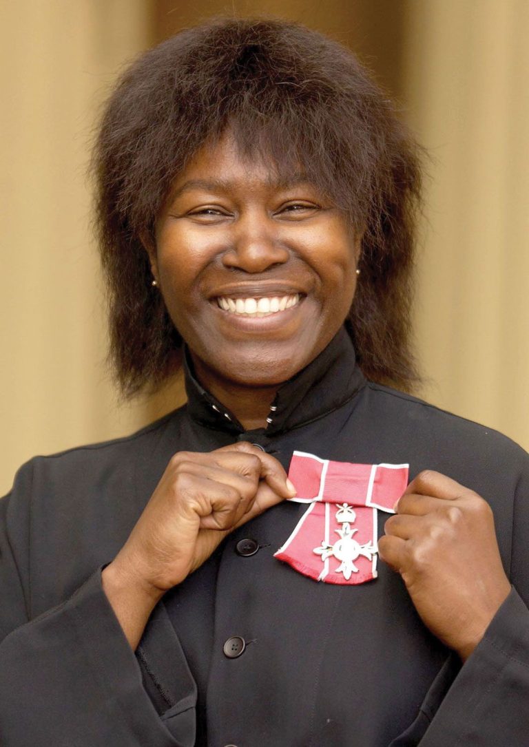 FamousPeopleFacts - Joan Armatrading