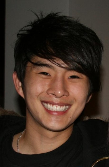 FamousPeopleFacts - Justin Chon