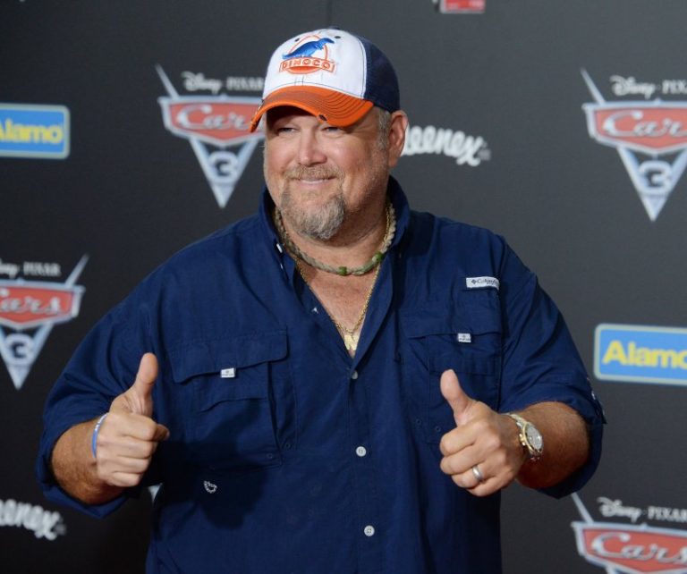 FamousPeopleFacts - Larry the Cable Guy