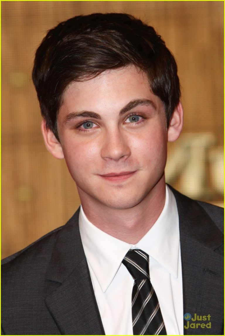 FamousPeopleFacts - Logan Lerman