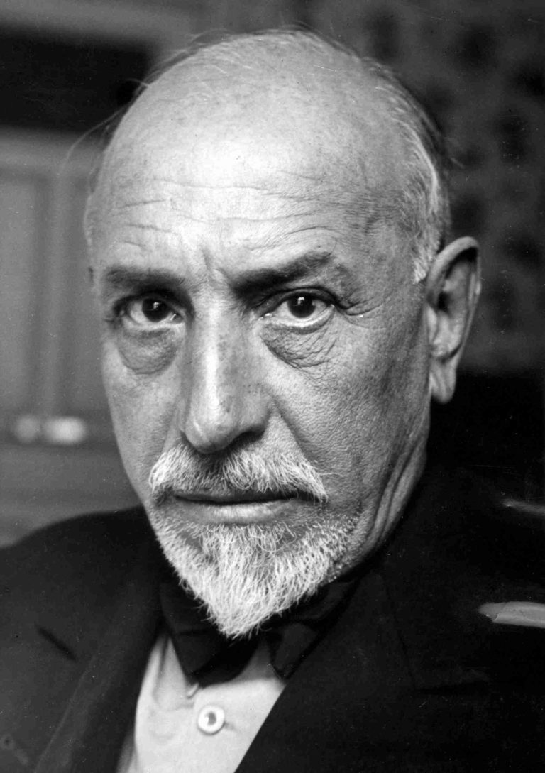 FamousPeopleFacts - Luigi Pirandello