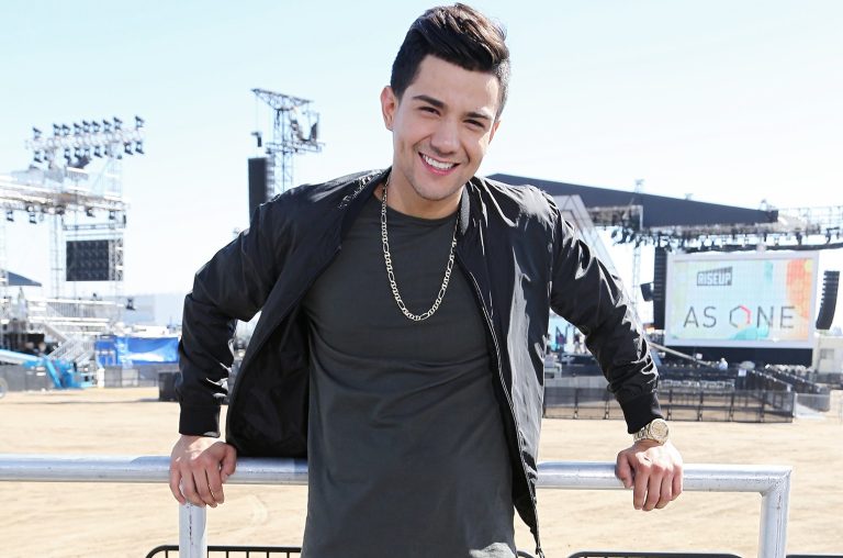 FamousPeopleFacts - Luis Coronel