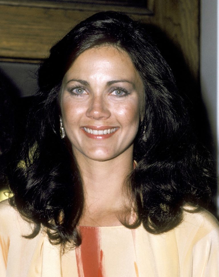 FamousPeopleFacts - Lynda Carter