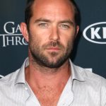 FamousPeopleFacts - Sullivan Stapleton