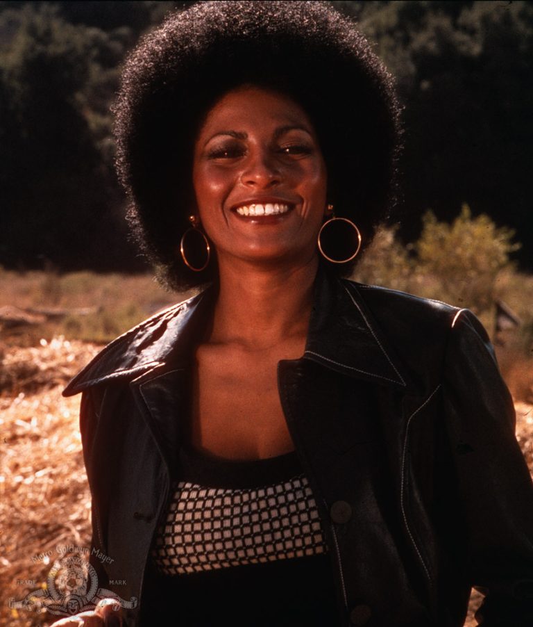 FamousPeopleFacts - Foxy Brown