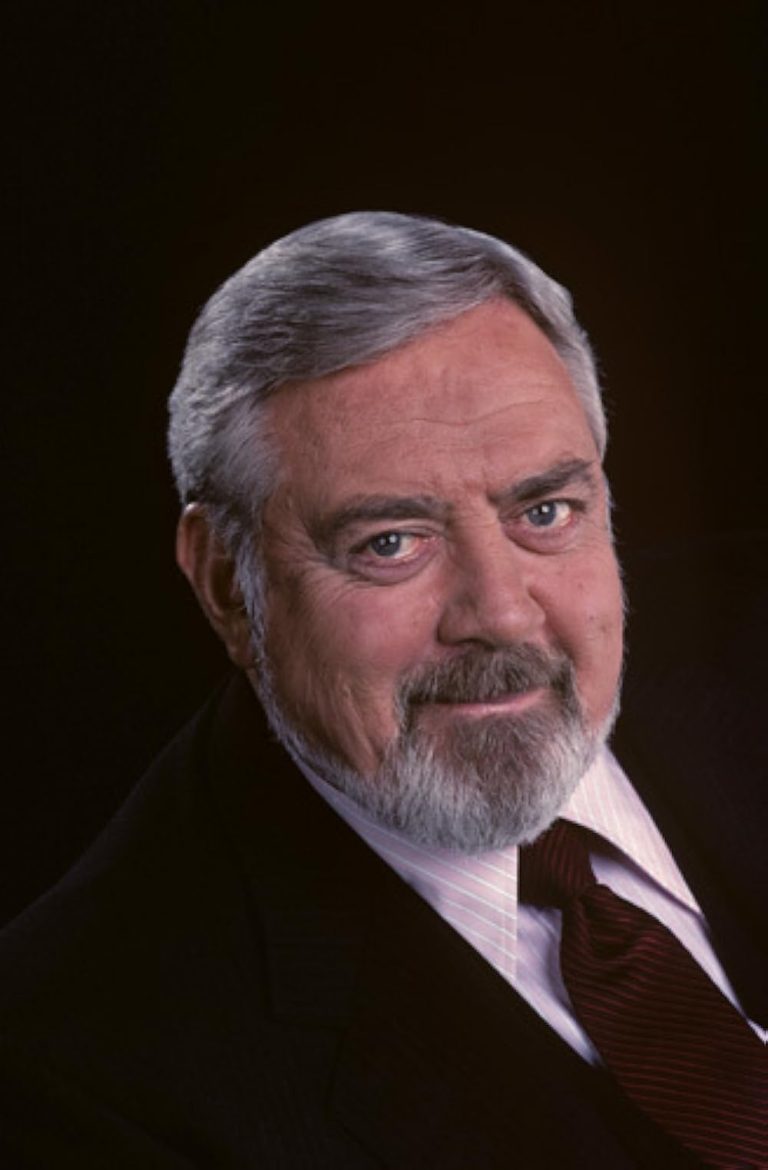 FamousPeopleFacts - Raymond Burr