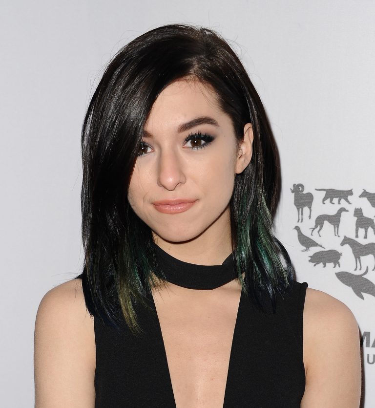 FamousPeopleFacts - Christina Grimmie