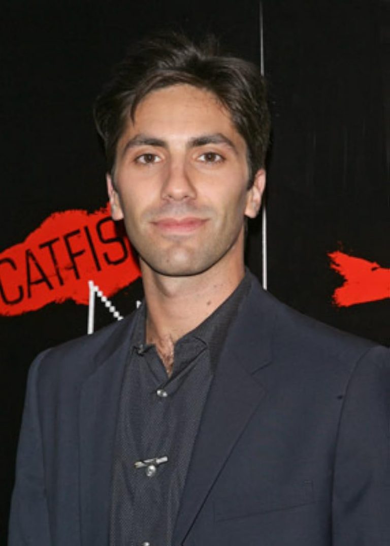 FamousPeopleFacts - Nev Schulman