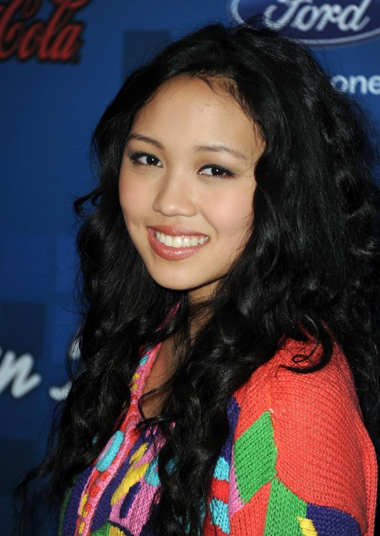 FamousPeopleFacts - Thia Megia