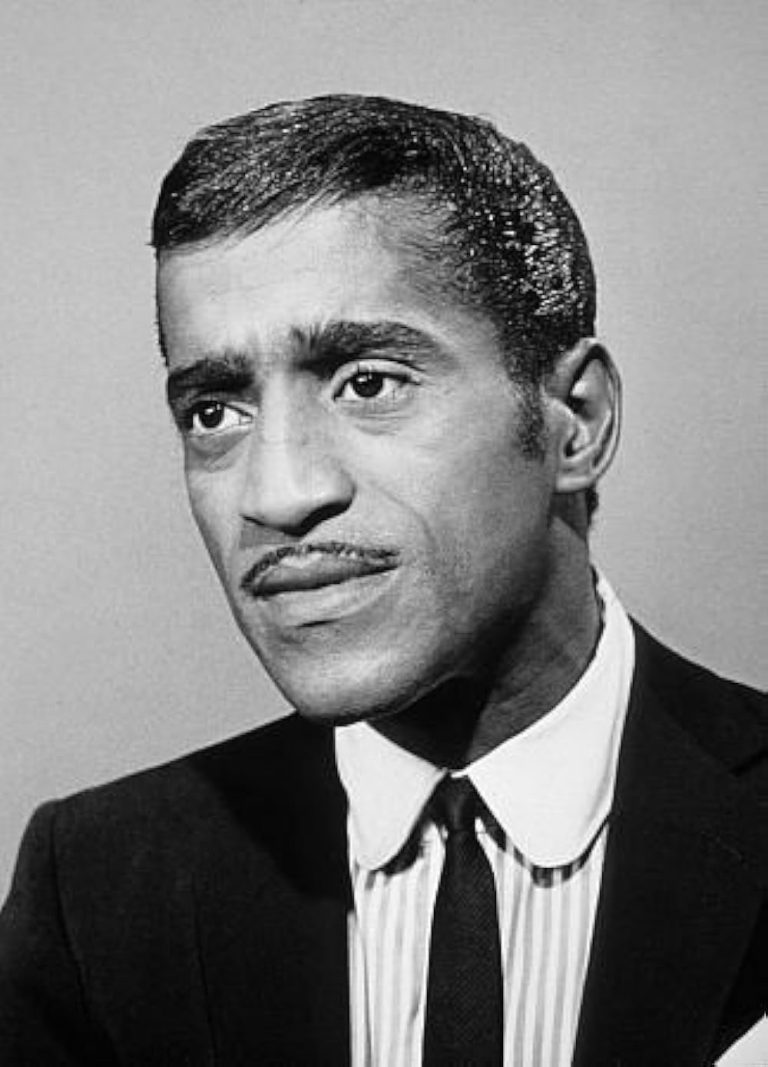 FamousPeopleFacts - Sammy Davis, Jr.