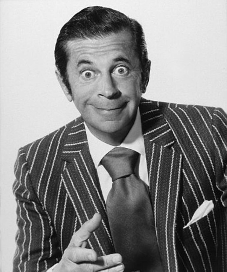 FamousPeopleFacts - Morey Amsterdam