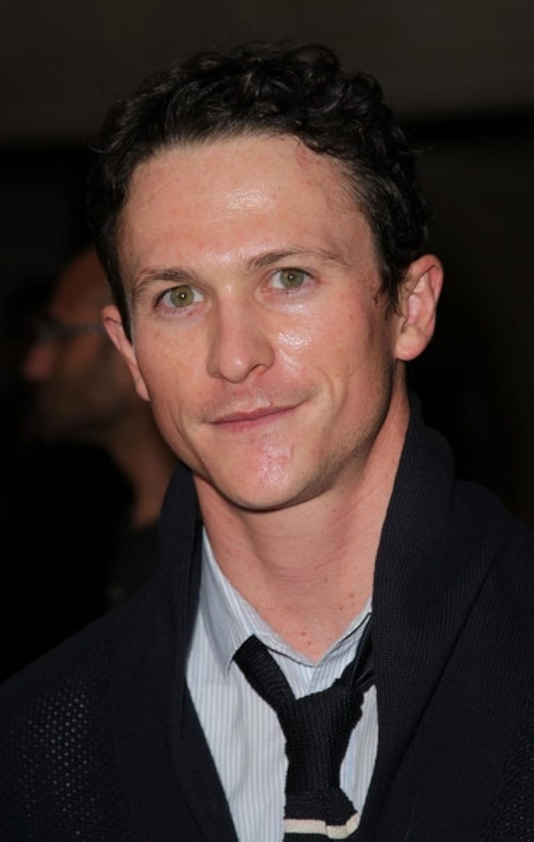 FamousPeopleFacts - Jonathan Tucker