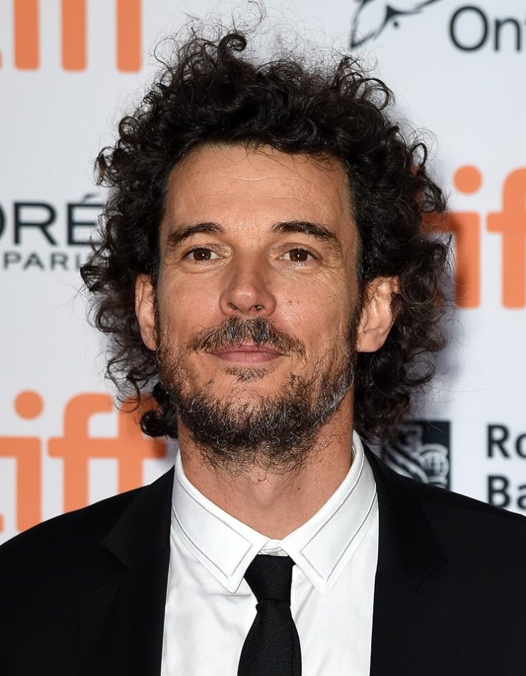 FamousPeopleFacts - Garth Davis