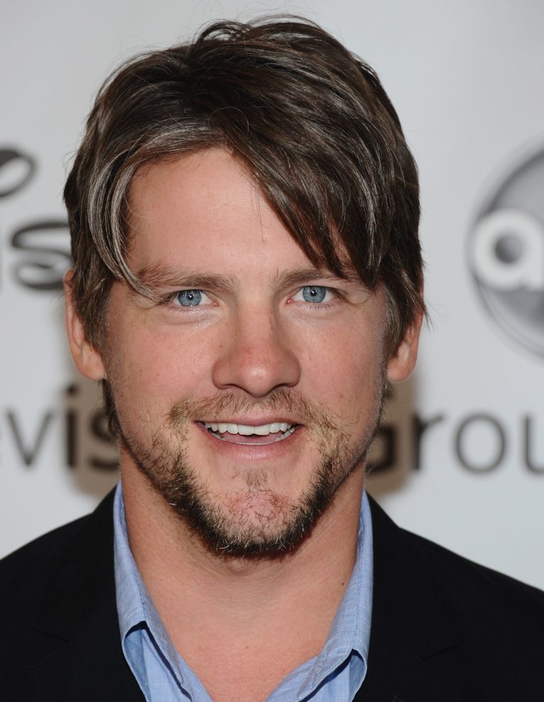 FamousPeopleFacts - Zachary Knighton