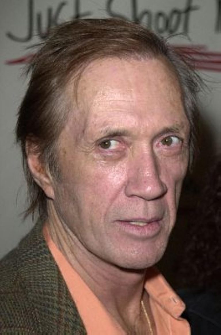 FamousPeopleFacts - David Carradine