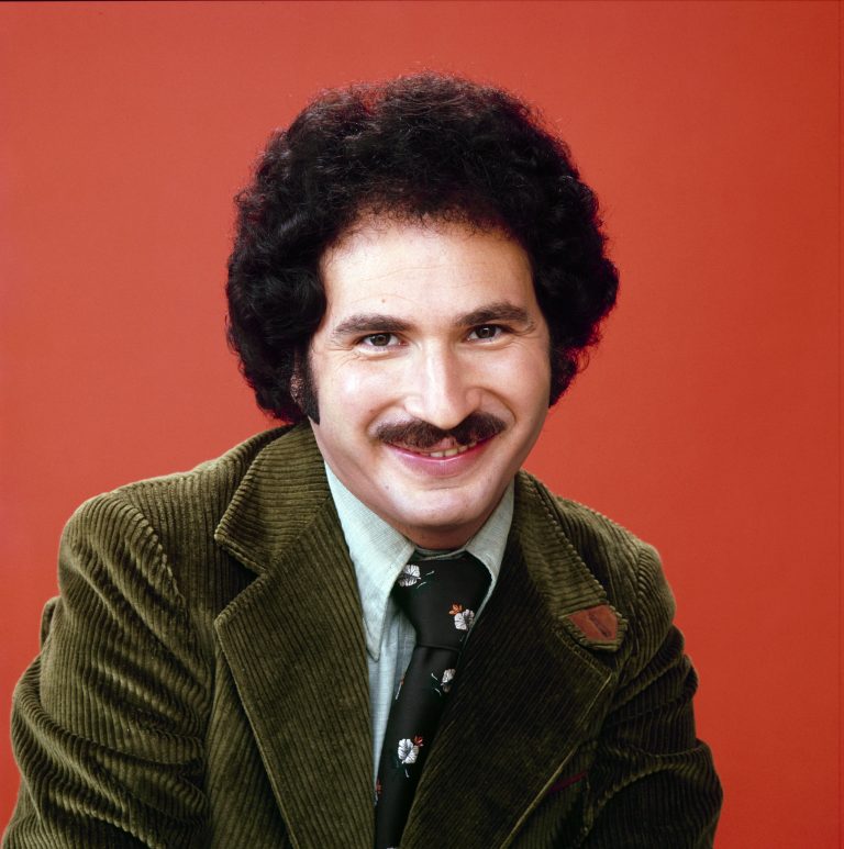 FamousPeopleFacts - Gabe Kaplan