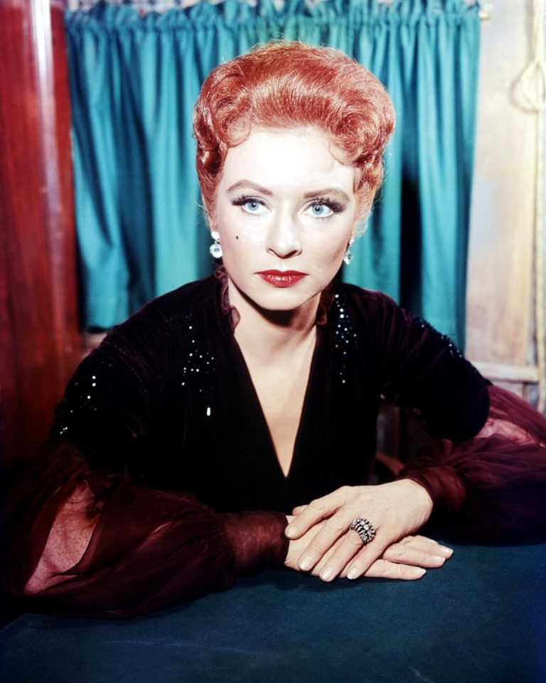 FamousPeopleFacts - Amanda Blake