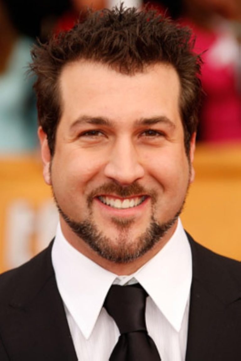 FamousPeopleFacts - Joey Fatone