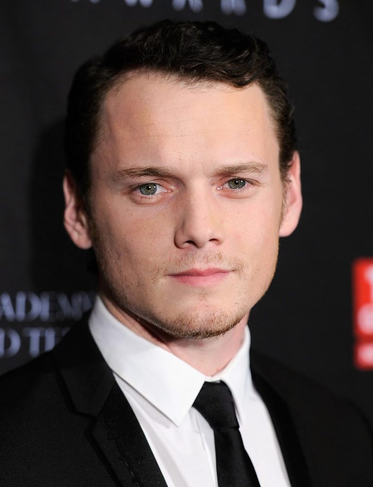 FamousPeopleFacts - Anton Yelchin