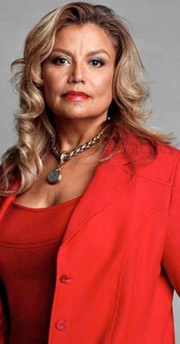 FamousPeopleFacts - Suzanne de Passe