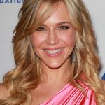 FamousPeopleFacts - Julie Benz