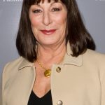 FamousPeopleFacts - Anjelica Huston