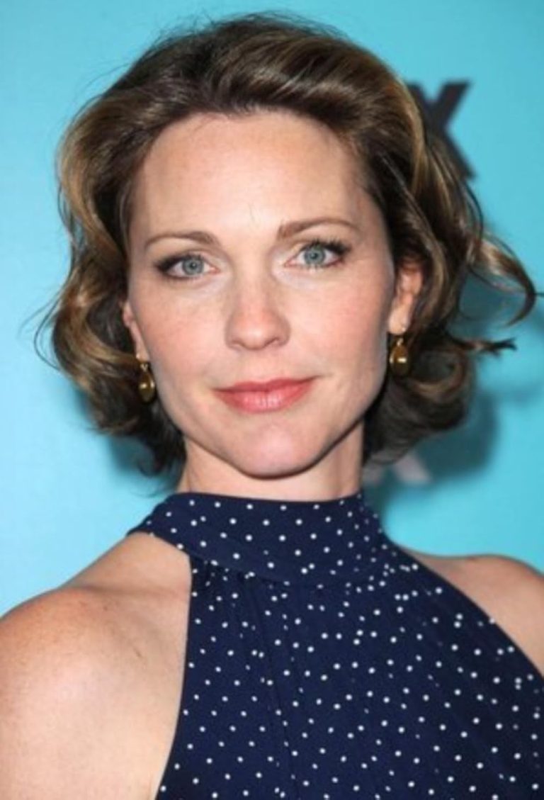 FamousPeopleFacts - Kelli Williams