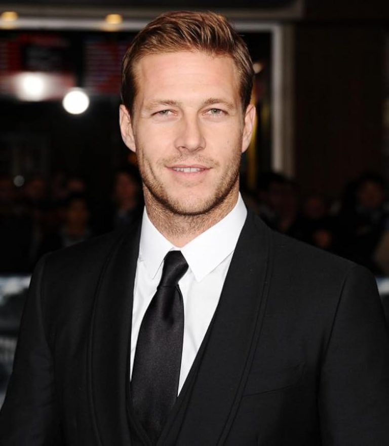 FamousPeopleFacts - Luke Bracey