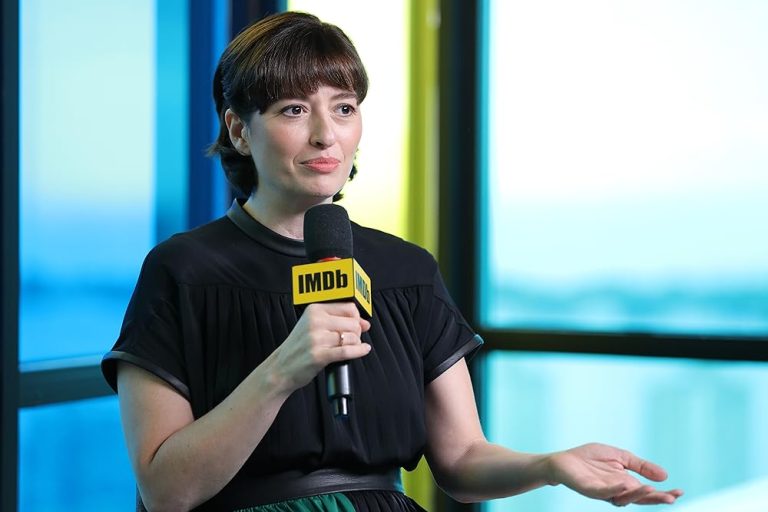 FamousPeopleFacts - Marielle Heller