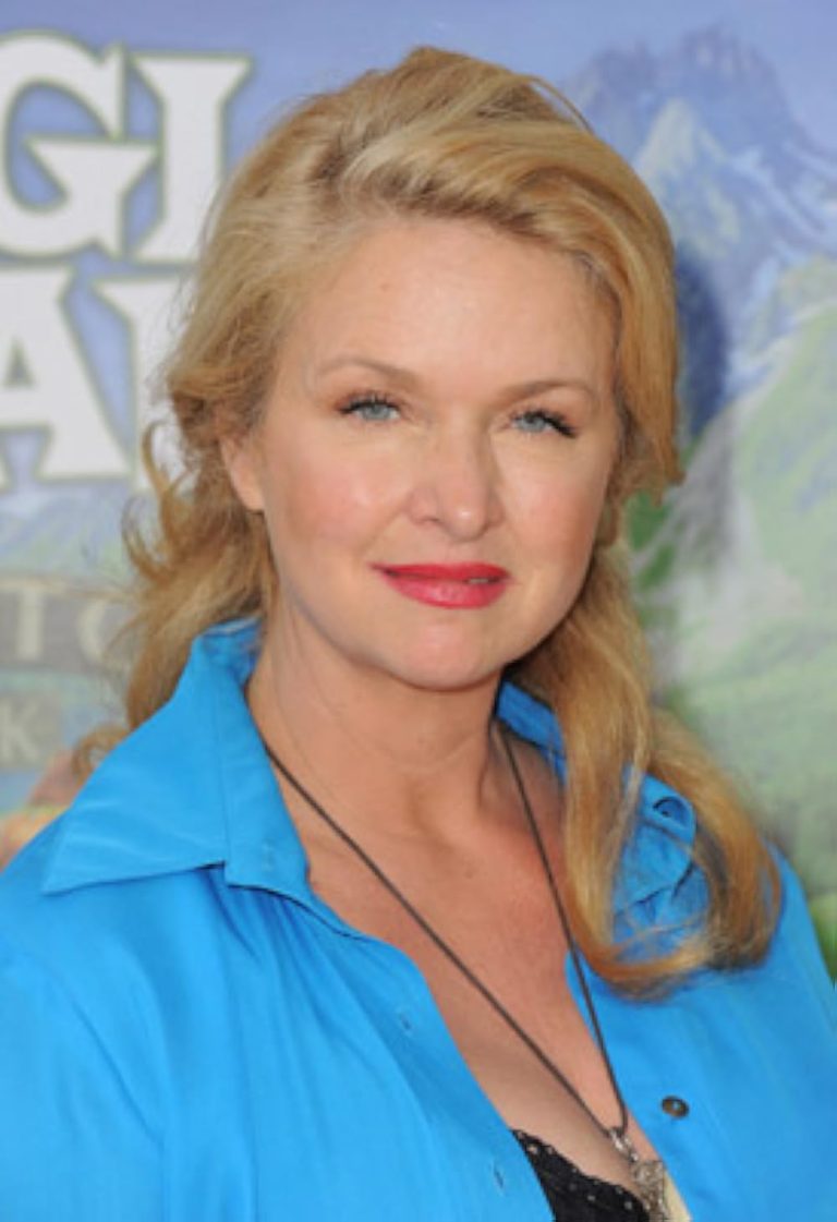 FamousPeopleFacts - Donna Dixon