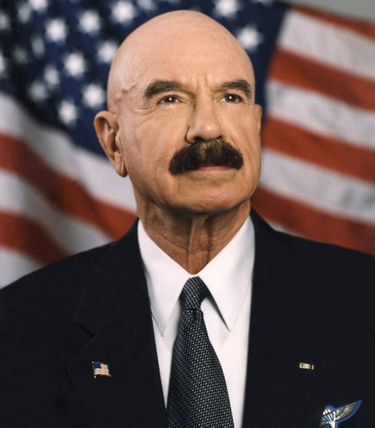 FamousPeopleFacts - G. Gordon Liddy