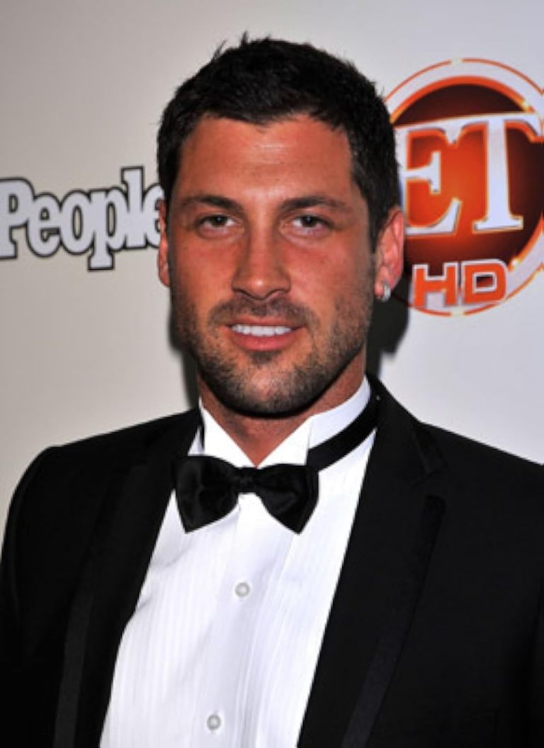 FamousPeopleFacts - Maksim Chmerkovskiy