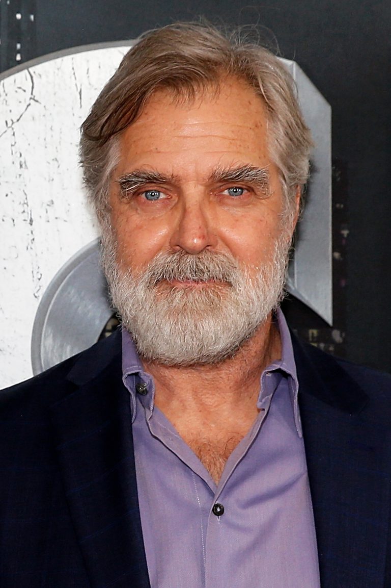 FamousPeopleFacts - Henry Czerny