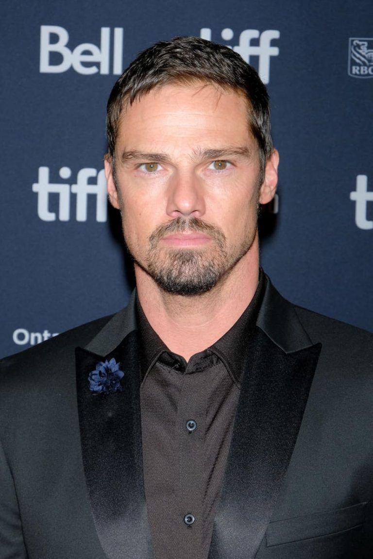 FamousPeopleFacts - Jay Ryan