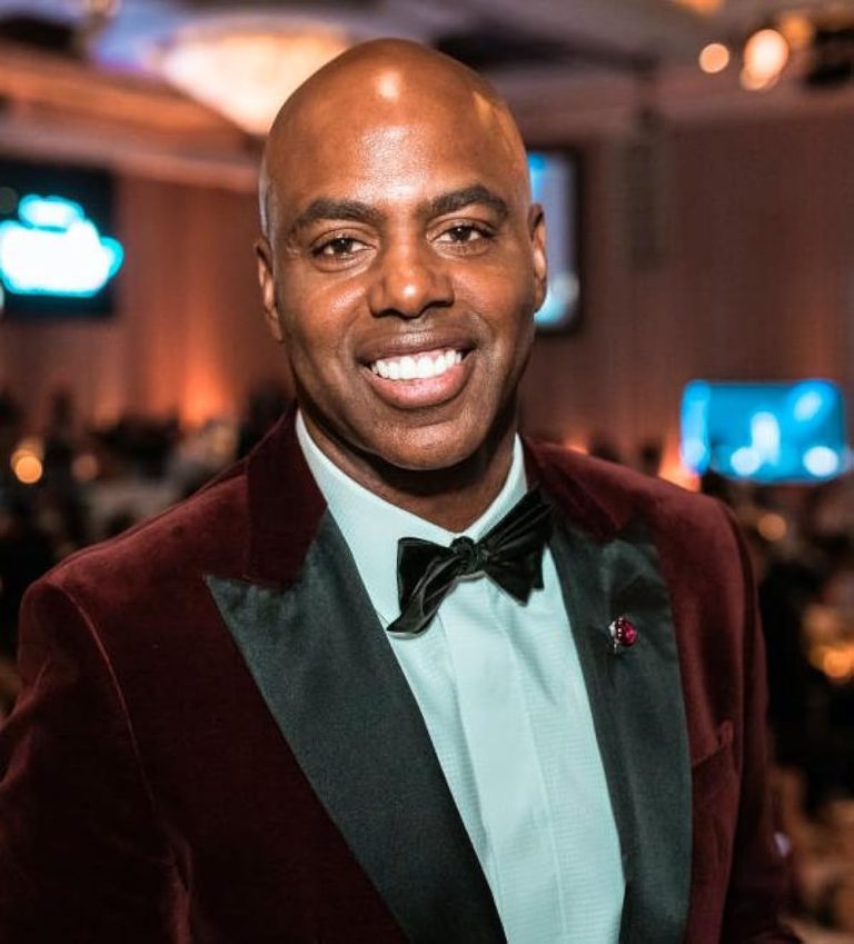 FamousPeopleFacts - Kevin Frazier