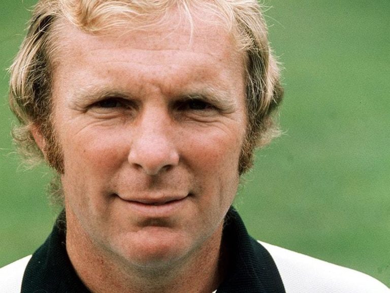 FamousPeopleFacts - Bobby Moore