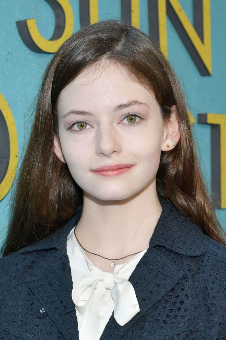 FamousPeopleFacts - Mackenzie Foy