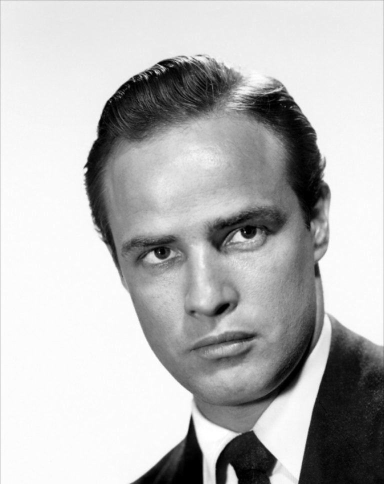 FamousPeopleFacts - Marlon Brando