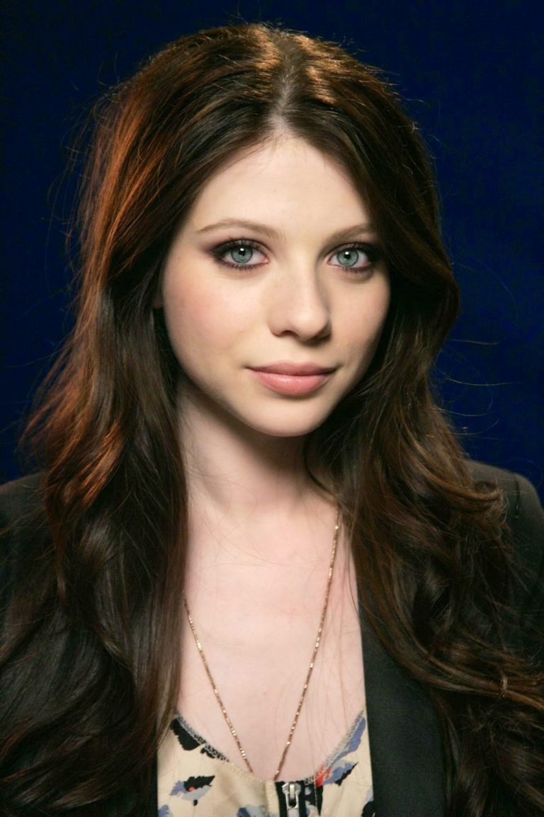 FamousPeopleFacts - Michelle Trachtenberg