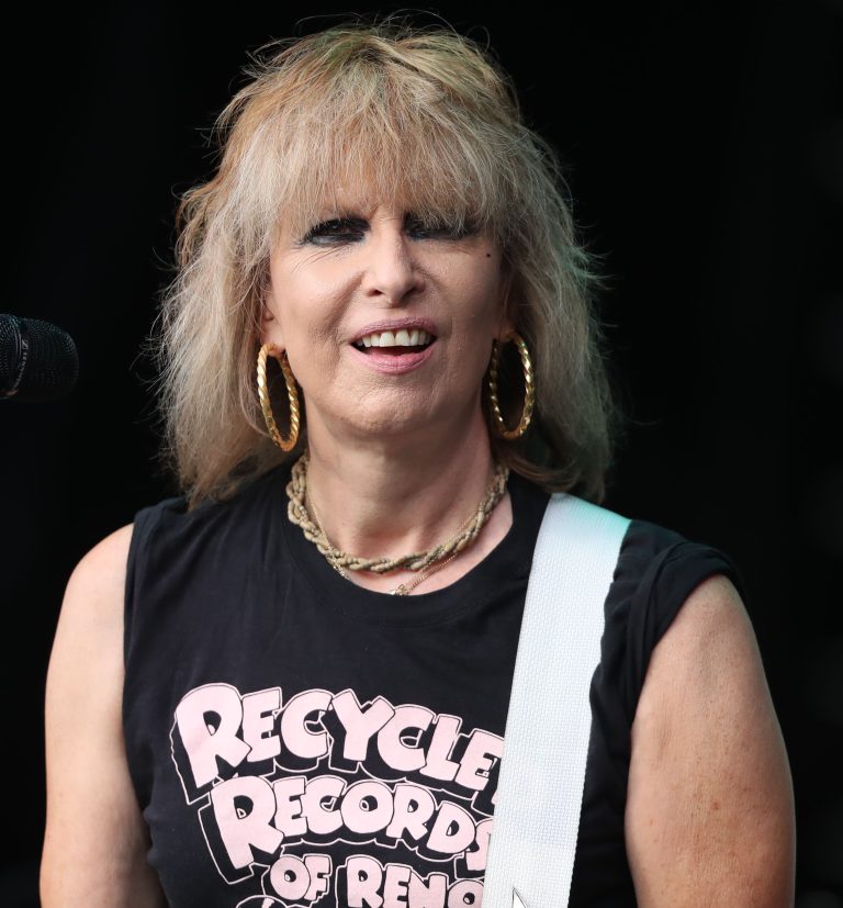 FamousPeopleFacts - Chrissie Hynde