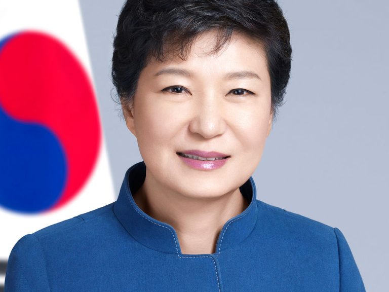 FamousPeopleFacts - Park Geun-hye