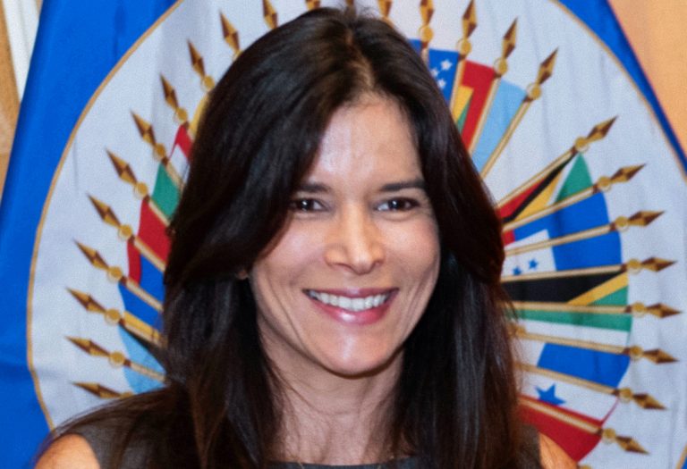 FamousPeopleFacts - Patricia Velasquez