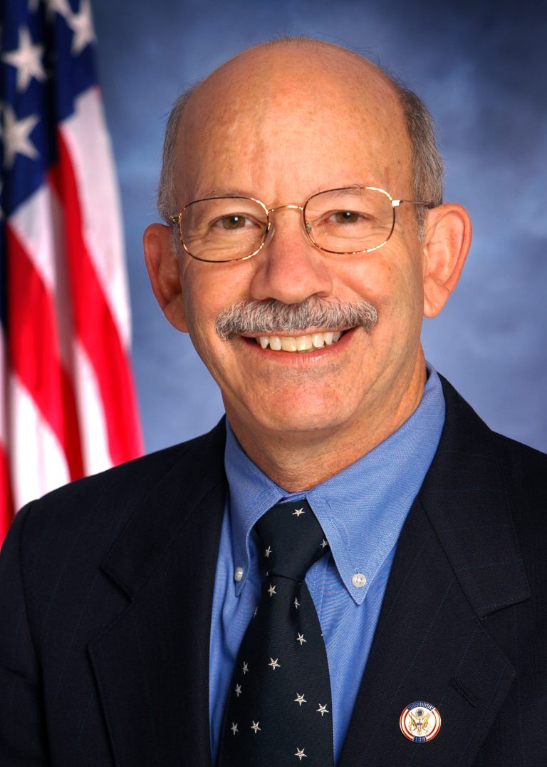 FamousPeopleFacts - Peter DeFazio