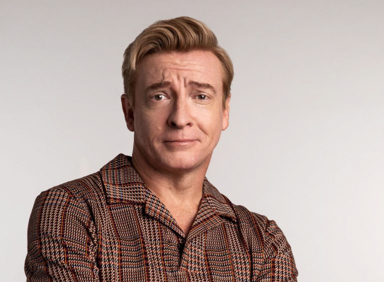 FamousPeopleFacts - Rhys Darby