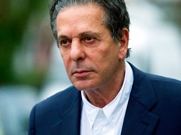 FamousPeopleFacts - Charles Saatchi