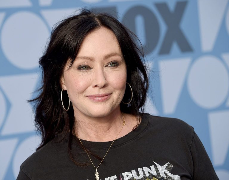 FamousPeopleFacts - Shannen Doherty