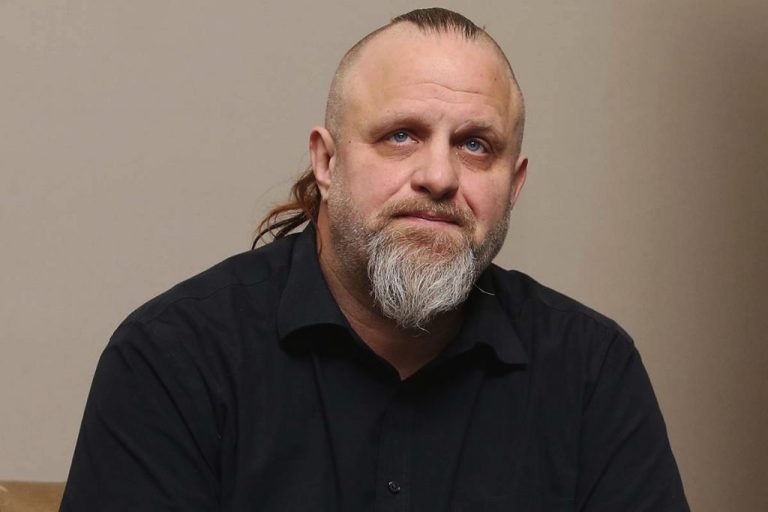 FamousPeopleFacts - Shawn Crahan